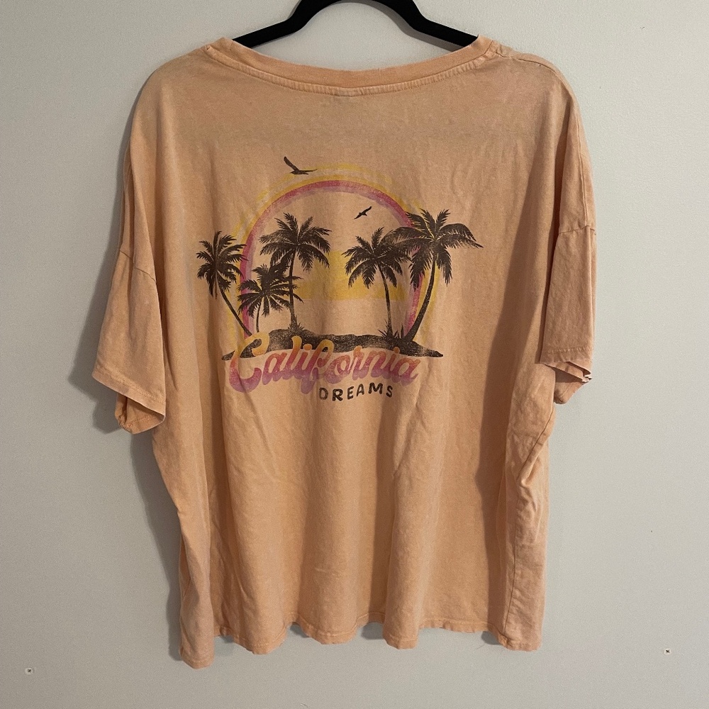 3 for $12: Target "California dreams" palm tree graphic tee